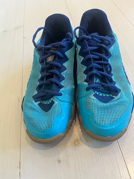 Salming Hawk skor för innebandy storlek 39 1/3