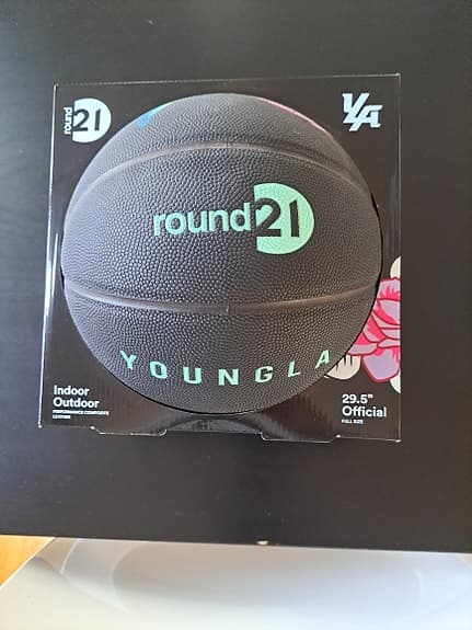 Youngland Round21 Basketboll 29,5 tum Svart med Blommönster