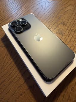 iPhone 15 Pro 128 GB Svart