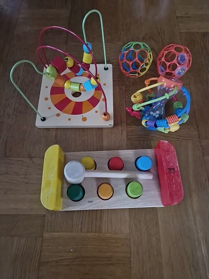 Aktivitetsleksak i trä o plast 5st