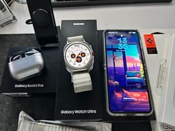 Samsung Galaxy Z Flip6 + Galaxy Watch + Buds 3 Pro – ca 10 mån gamla