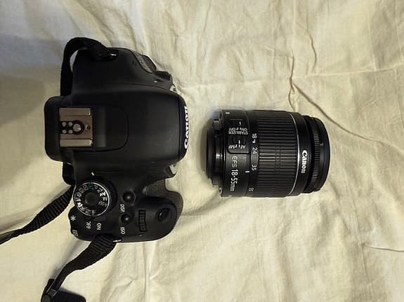 Canon EOS 600D med EFS 18-55mm