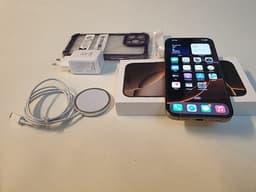 iPhone 16 Pro Max 256GB.Olåst