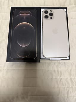 Apple iPhone 12 Pro Max Mobiltelefon 128 GB Gold