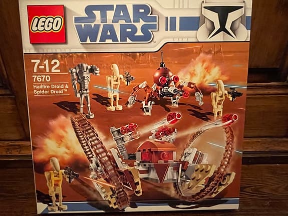 LEGO 7670 Star Wars Hailfire Droid & Spider Droid