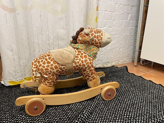 Teddykompaniet gunghäst giraff Diinglisar