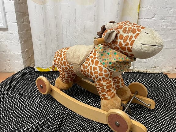 Teddykompaniet gunghäst giraff Diinglisar