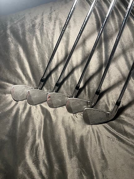 Wilson C200 // Järnset 6-Pw // R-Flex