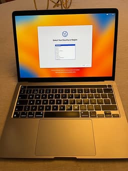 MacBook Pro 13” M2(2022)