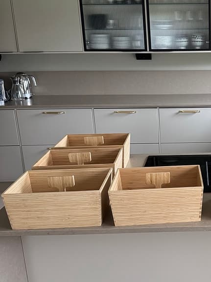 Variera IKEA lådor i bambu vissa helt oanvända. 33x24 cm