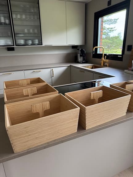 Variera IKEA lådor i bambu vissa helt oanvända. 33x24 cm