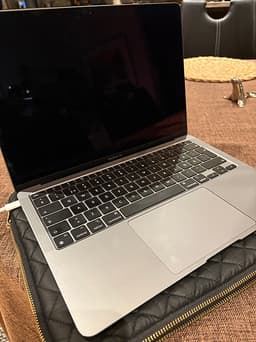MacBook Air 13 M1/8/256 2020