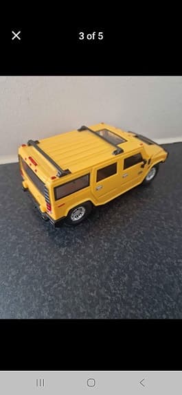 ny gul Cartronic bil jeep modell