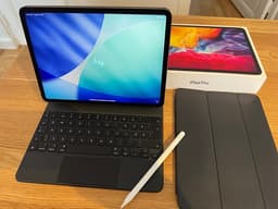 Apple iPad Pro M1 11” WiFi+Cellular 8GB RAM 128 GB HD Space Grey med tillbehör