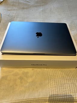 MacBook Pro 2022 M2 | 13.3"