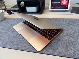 Apple MacBook Retina 12-tum Bärbar Dator Guld