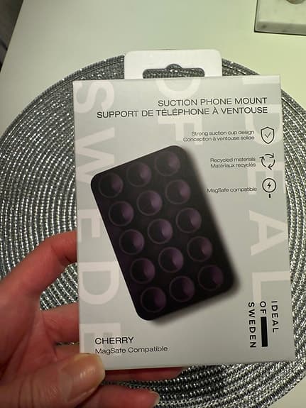 IDEAL OF SWEDEN Övriga mobiltillbehör Sugkoppsfäste Cherry