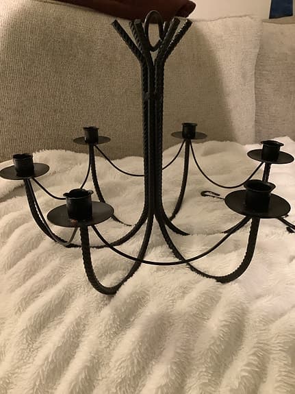 Ljuskrona i svart smide. Fin till julen!