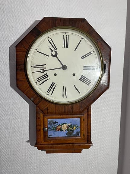 Amerikansk original  från Waterbury Clock Co väggklocka
