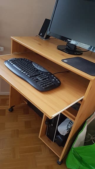 Skrivbord/ Data bord med hjul