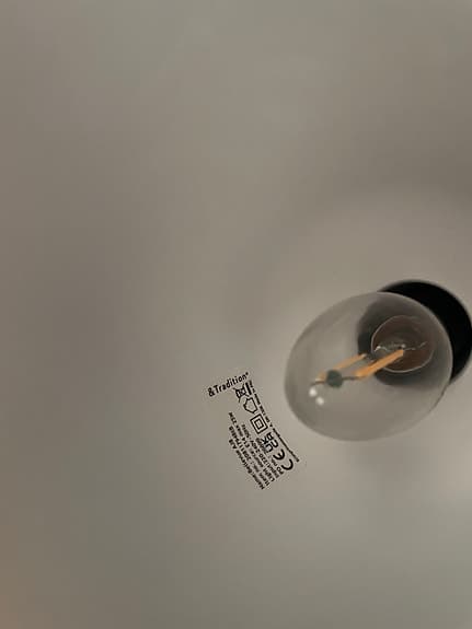 &Tradition Bellevue AJ8 Bordslampa Svart/Stål