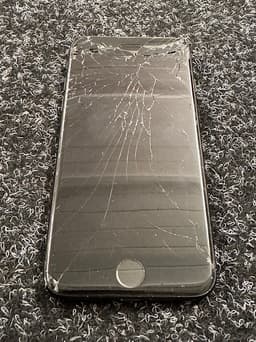 Apple iPhone 7 Smartphone 32 GB Svart