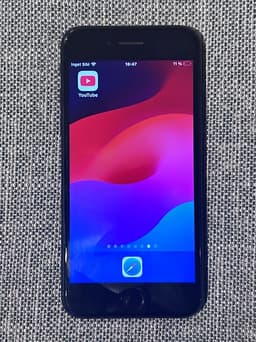 Apple iPhone SE 3e generation 64 GB Svart