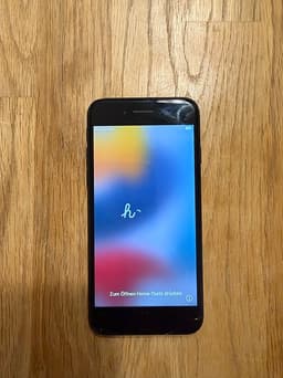 Apple iPhone 7 Smartphone 128 GB Svart