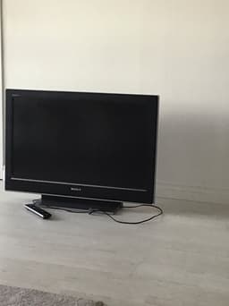Felfri SONY-tv 32 tum
