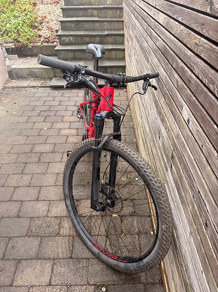 Specialized Epic Comp Carbon cykeln