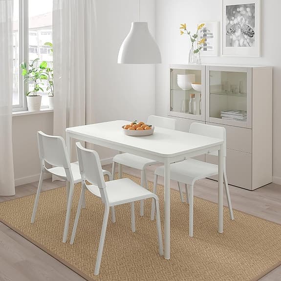 IKEA dinning table, white color, 130x71cm, very good condition (like new)