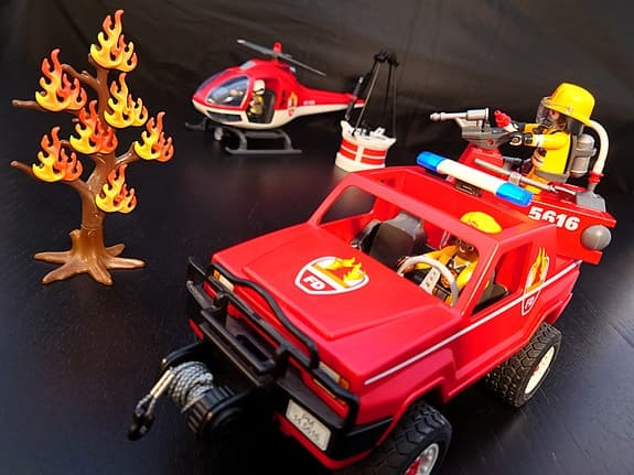 🚒🔥 Playmobil 9518 – Brandinsats i skogen med helikopter och brandbil 🚁🌲