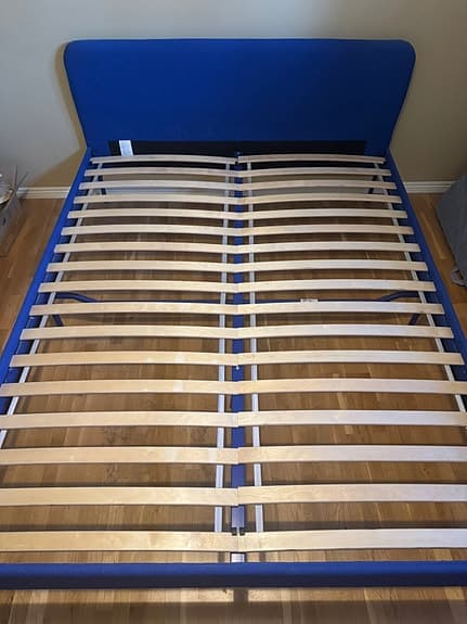 Slattum Ikea säng 160cm