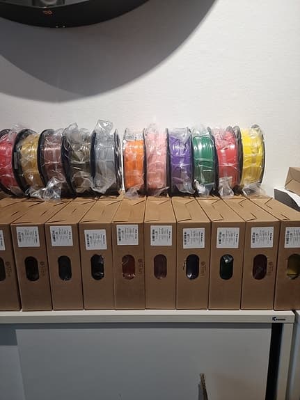 Filament fr 115kr/kg. Passa på innan det tar slut!
