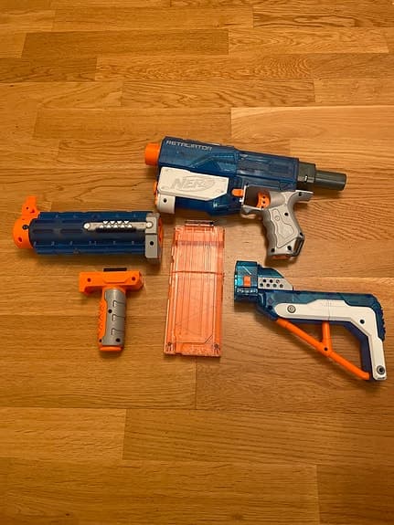 Nerf leksaksvapen och väst set med skyttmåltavla