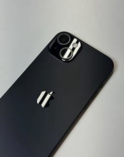 Apple iPhone 15 128 GB svart