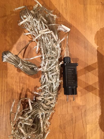 Ljusslinga med timerfunktion och 180 LED-lampor.