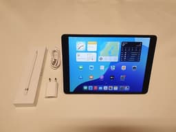 APPLE IPAD AIR 3 (2019) 256 GB, WI-FI / CELLULAR med Apple pencil +Tangentbord