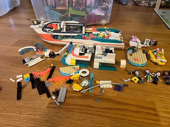 Lego Friends 41381 Räddningsuppdragsbåt + blandat Lego Friends