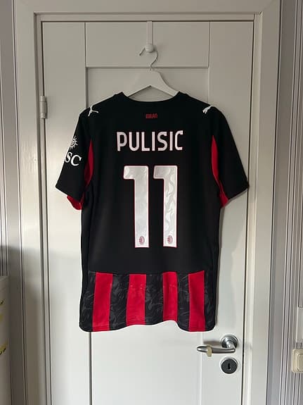 AC Milan fotbollströja hemma 2025/2026 Pulisic 11
