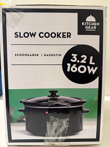 Slow cooker