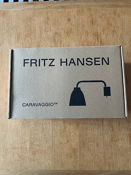 Fritz Hansen Caravaggio vägglampa