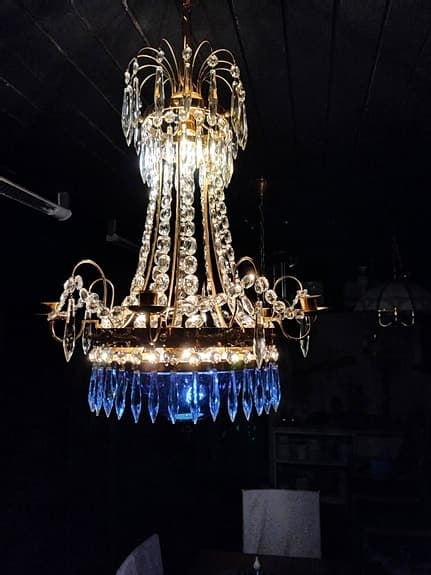 Vacker Empire Kristallkrona