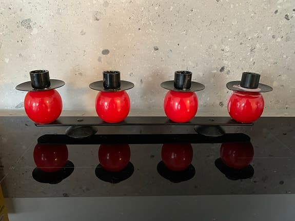 Vintage ljusstake 50 - tal advent metall träkulor