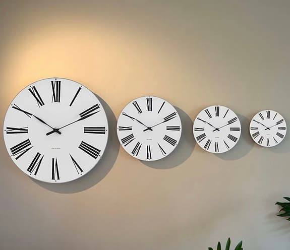 ARNE JACOBSEN Roman Väggklocka, 480 mm