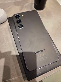 Samsung Galaxy S23 smartphone 128 GB svart