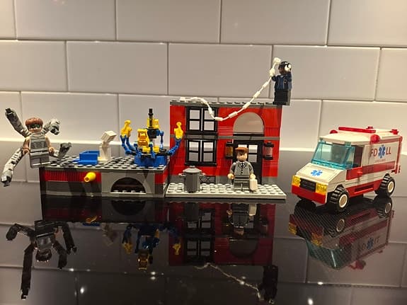 LEGO 4857 – Doc Ock’s Fusion Lab