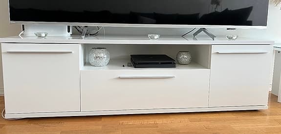 Tv bänk
