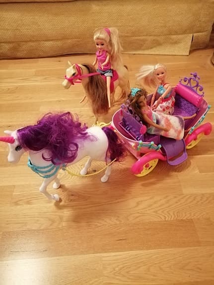 Barbie Hästar, Barbie dockor och Vagn Leksak