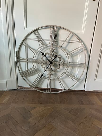 Oanvänd  väggklocka  / väggur, Riverdale, 70 cm diam